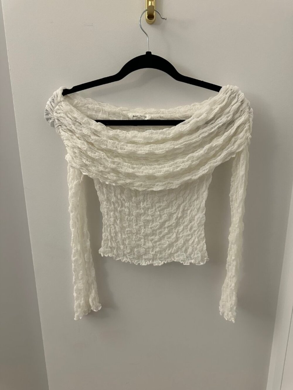 Bear Dance White Lacy Off-Shoulder Crop Top M